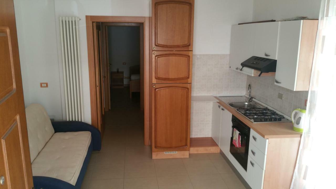Appartamento Piano Terra Сан-Бенедетто-дель-Тронто Экстерьер фото